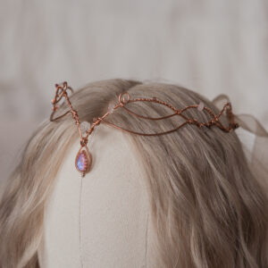 ręcznie robiona tiara z kamieniami, styl fantasy