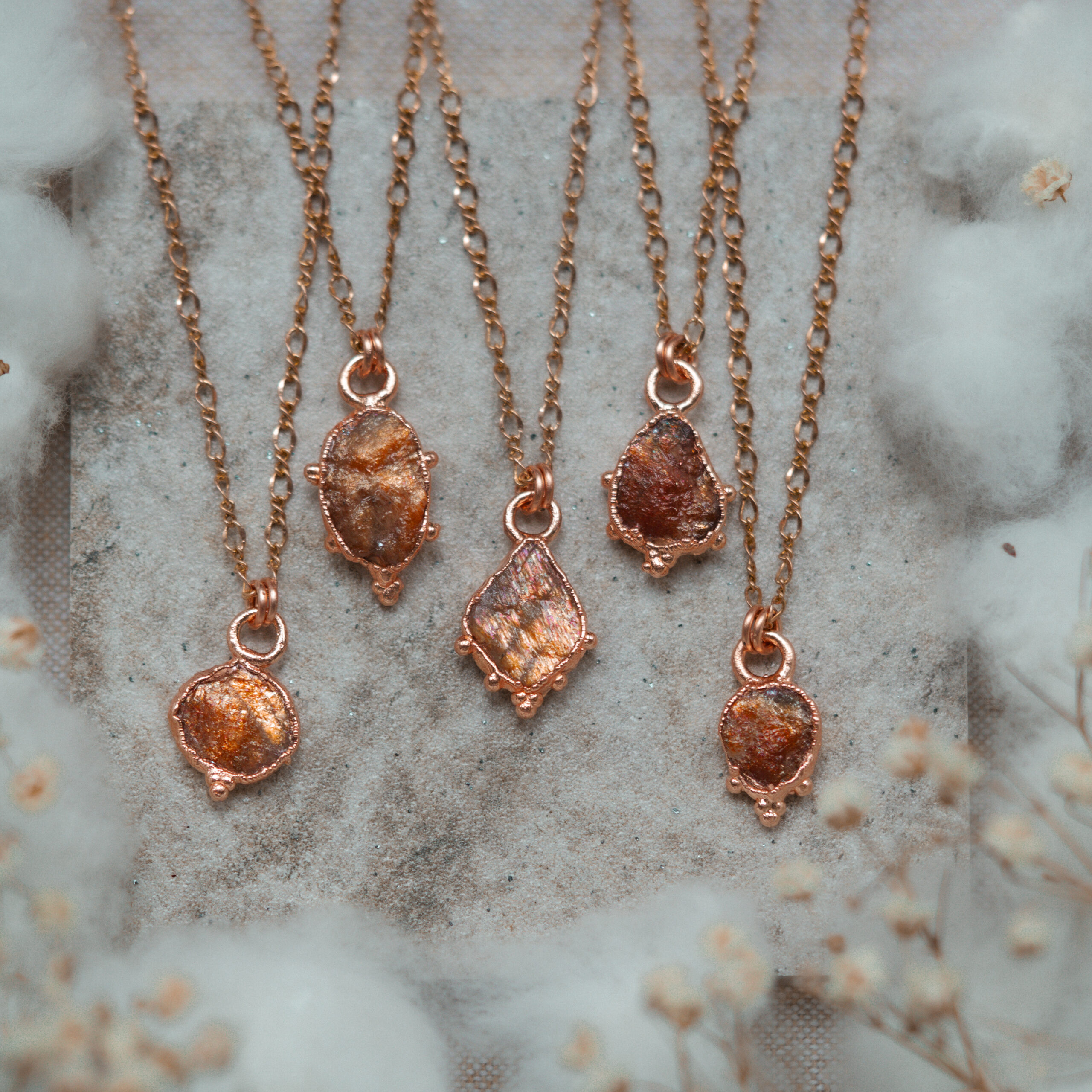 Naszyjnik z surowym kamieniem słonecznym – talizman światła - obrazek 5