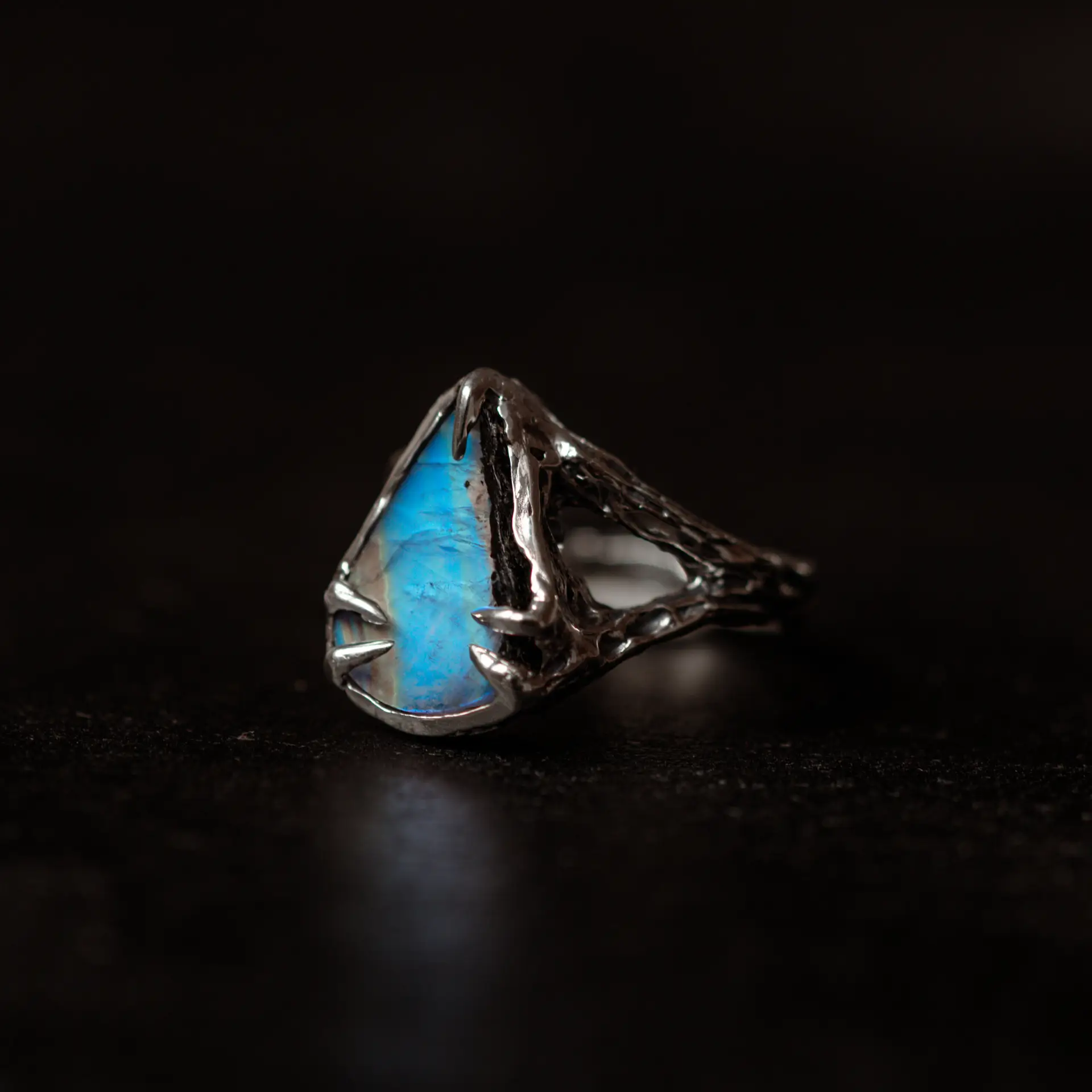 Łza księżyca – pierścionek z kamieniem księżycowym r. 11,5 - obrazek 4