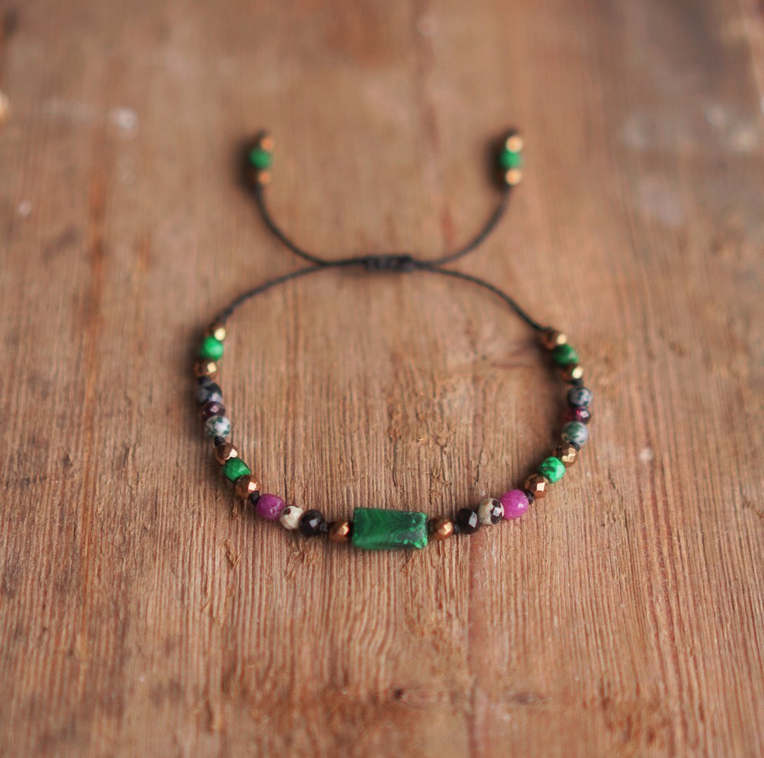 Moc Skorpiona - Bransoletka z Malachitem i Rubinem - obrazek 4