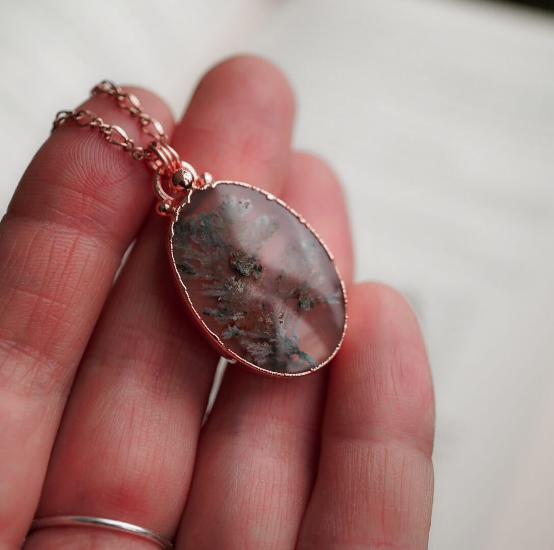 Kwiatowy Urok: Naszyjnik z Agatem Kwiatowym - obrazek 3