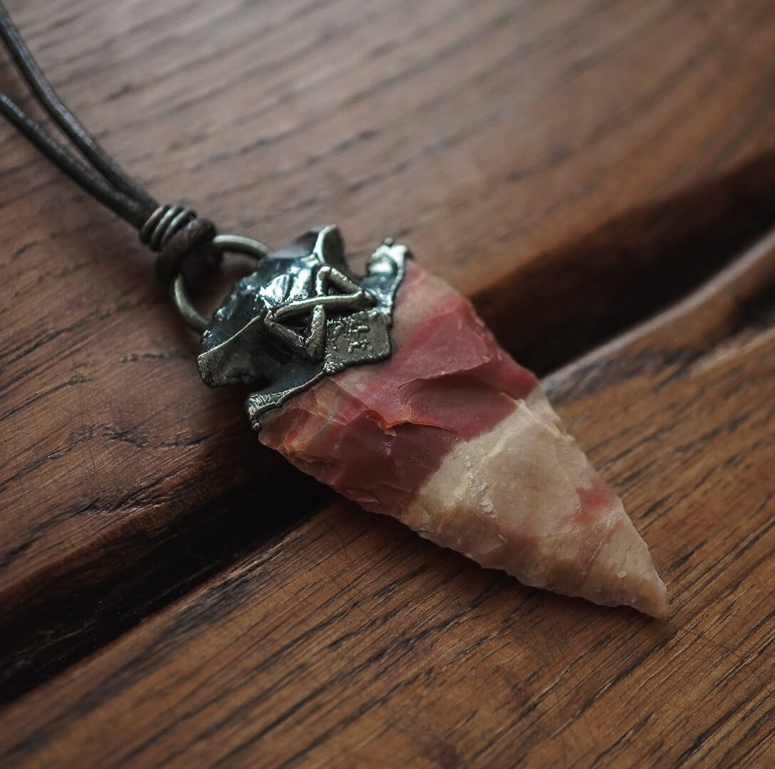 Runiczny Talizman Dagaz z Grotem Agatu