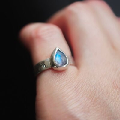 Silberne Mondträne - Ring mit Mondstein 11