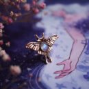 Pierścionek z Kamieniem Księżycowym – Motyw Ćmy R. 14