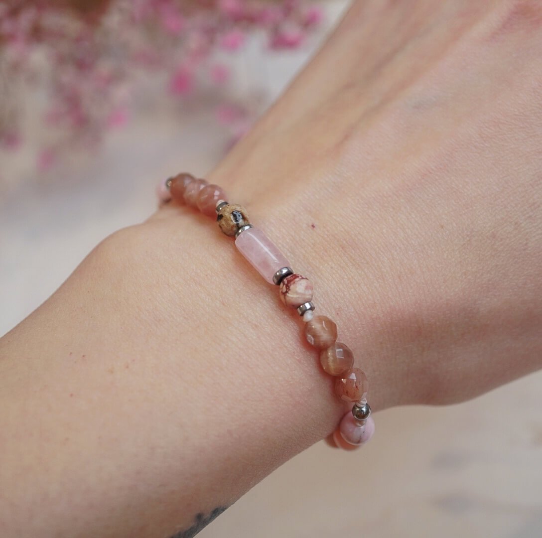 Słoneczna Delikatność – Bransoletka z Kwarcem Różowym - obrazek 3