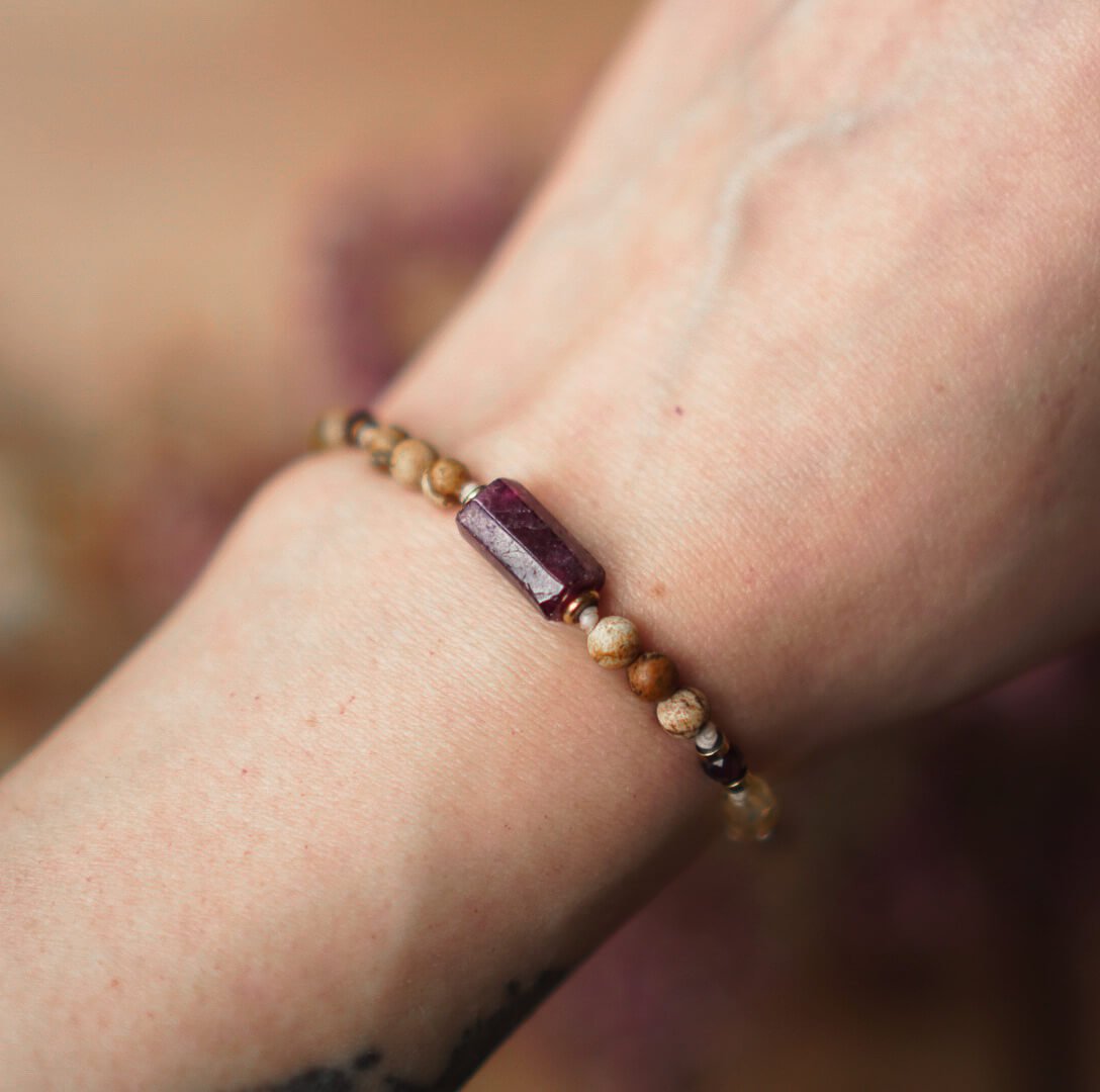 Garnet and Citrine Bracelet – Harmony of Minerals - Image 3