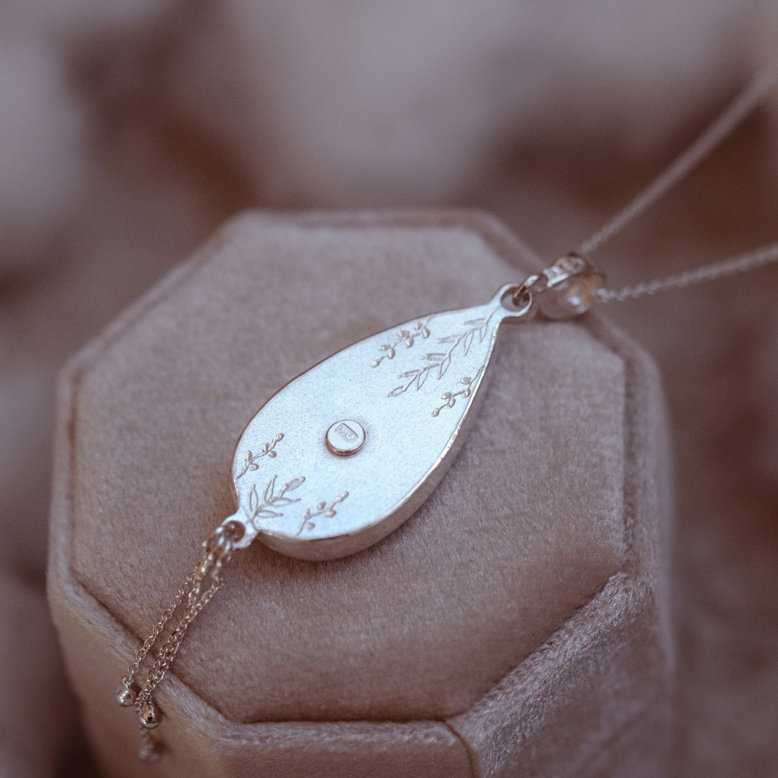 Srebrny naszyjnik z labradorytem – Turkusowy Płomień - obrazek 5