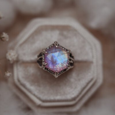 Silberring mit Prism Bloom Mondstein