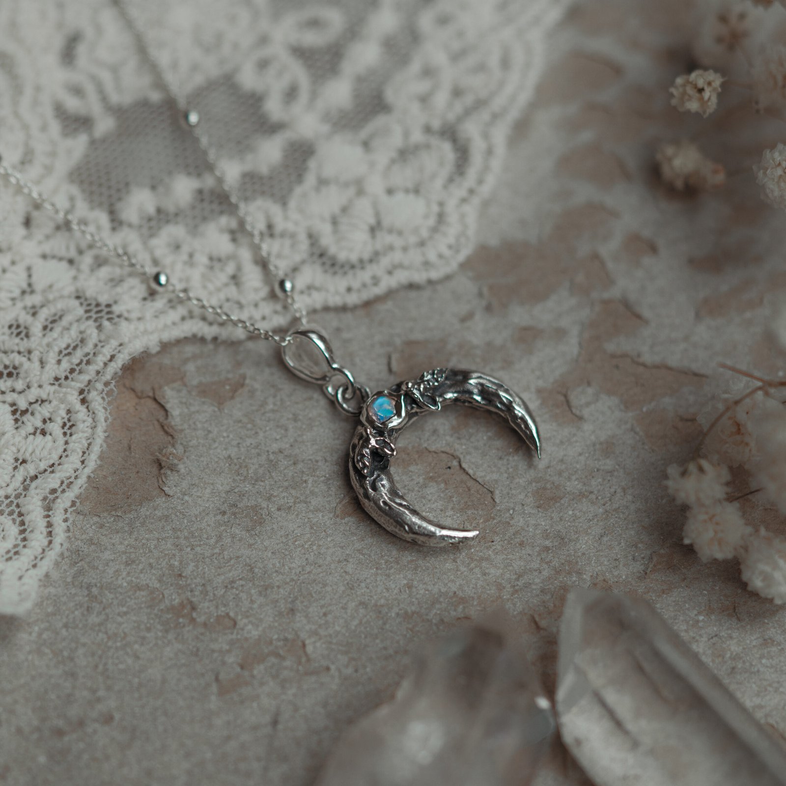 Srebrny naszyjnik księżyc kamień księżycowy – Moon Whisper - obrazek 3